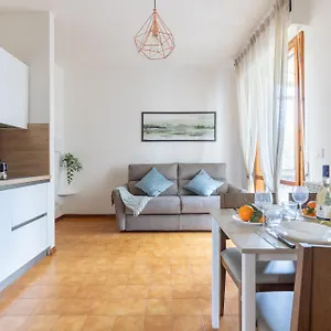 Pisa Cisanello - Comfy Apartment with Balcony!